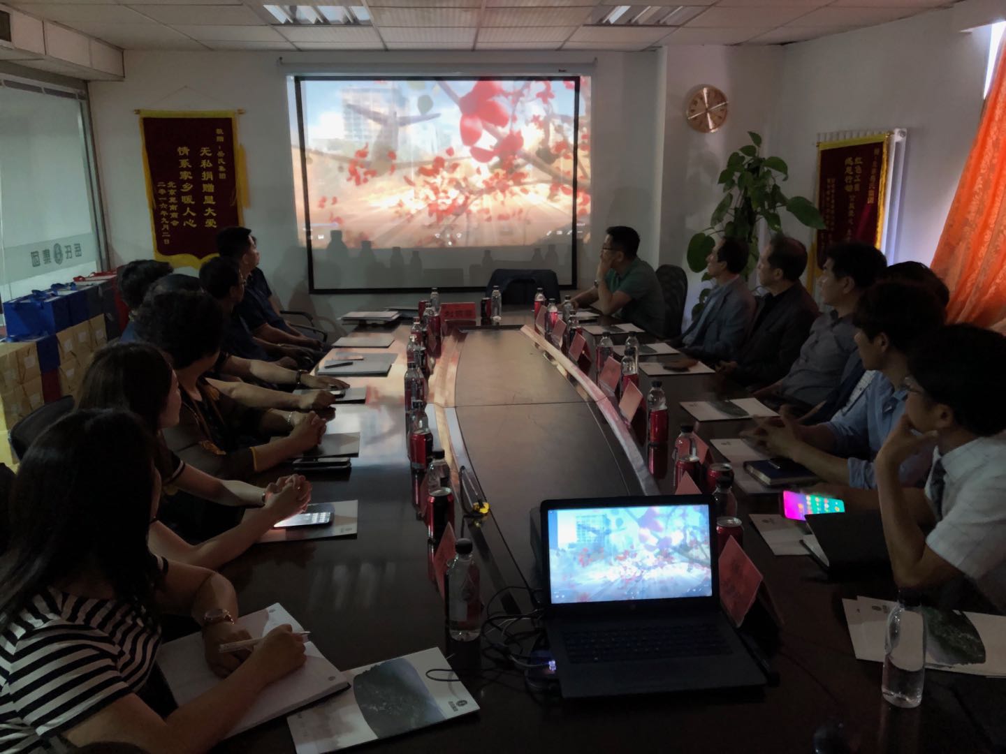 韓國農(nóng)業(yè)協(xié)會(huì)、漢城BCC公司、韓國賢光國際到訪岳氏集團(tuán)與并簽署合作協(xié)議